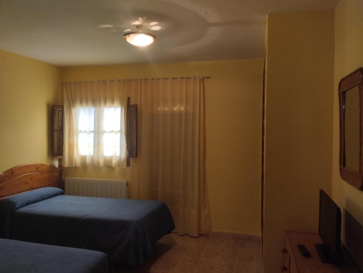 Apartamentos Condado De Miranda Miranda del Castañar Exterior foto